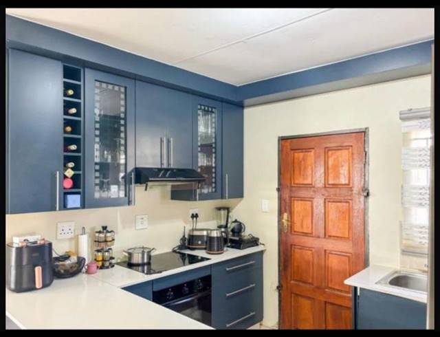 3 BEDROOM HOUSE FOR SALE IN CRYSTAL PARK